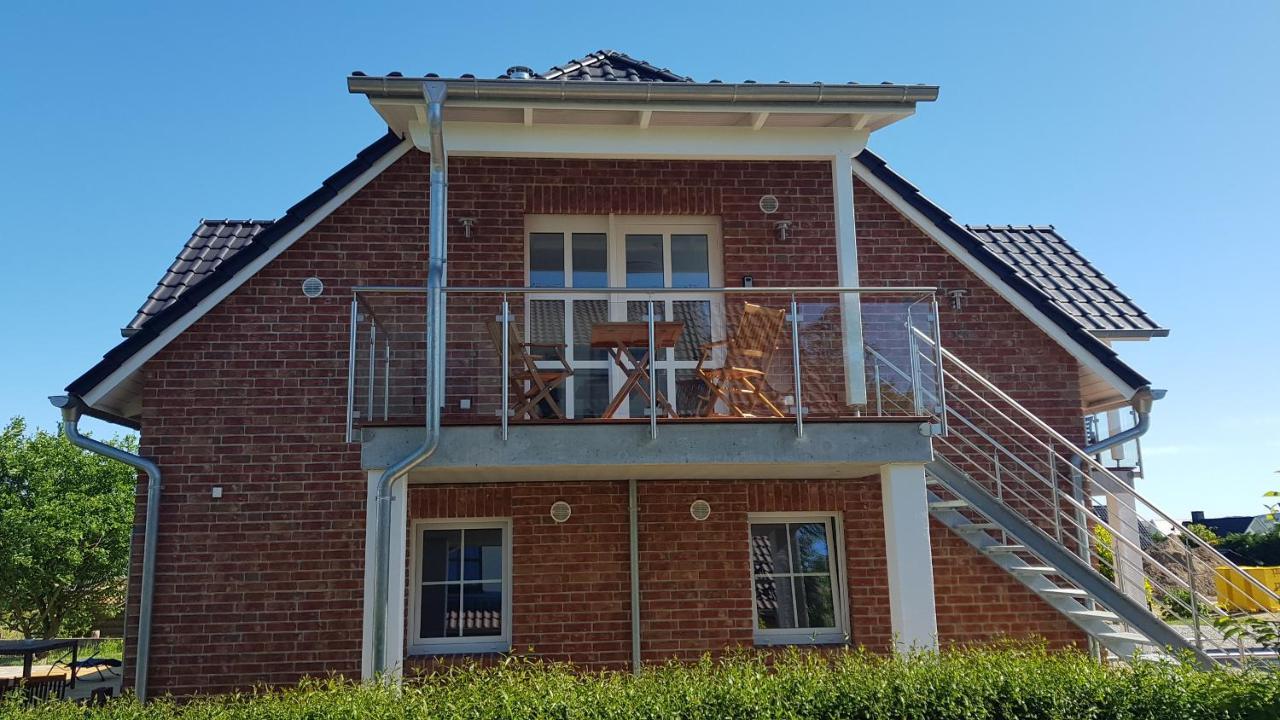 Ferienwohnung Ruegen 1, Alt Reddevitz 108, Insel Ruegen, Mit Kamin Middelhagen Exterior photo
