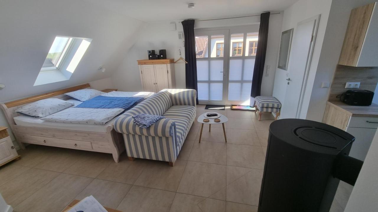 Ferienwohnung Ruegen 1, Alt Reddevitz 108, Insel Ruegen, Mit Kamin Middelhagen Exterior photo